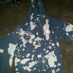 Bleach tye die hoodie